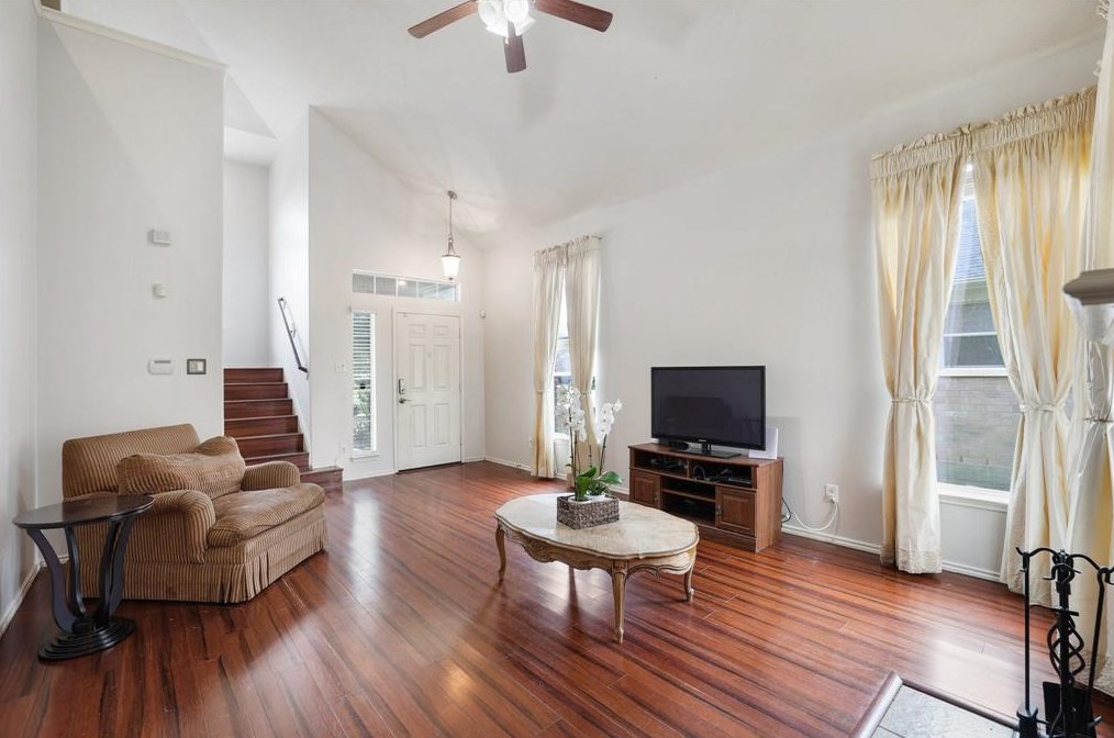 3847 Glover Meadows Ln, Houston, TX 77047-3376