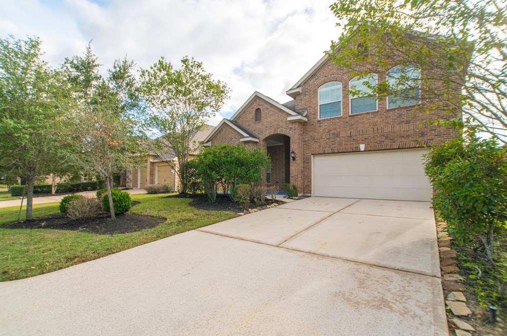 71 Buck Trail Pl, Spring TX  77389-8688 exterior