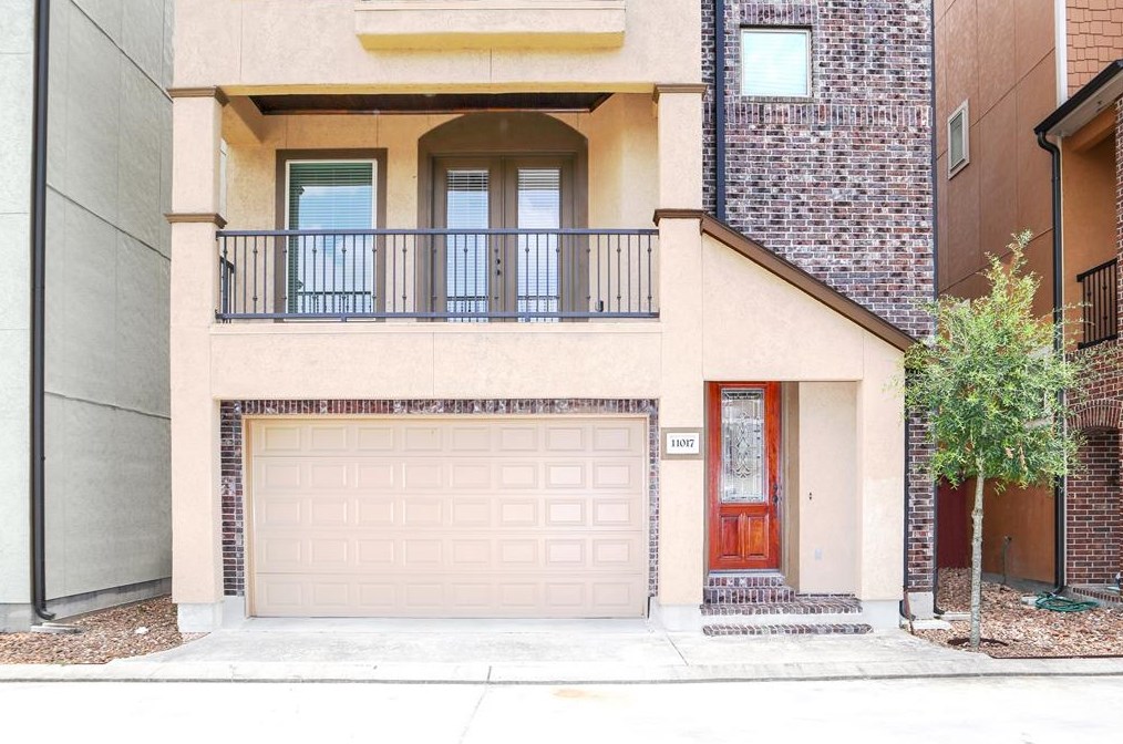 11017 Upland Forest Dr, Houston, TX 77043-4748