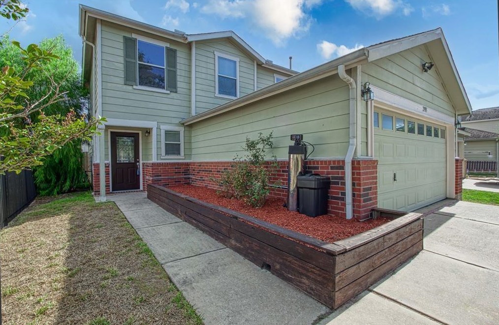 2903 Latch Ln, Houston, TX 77038