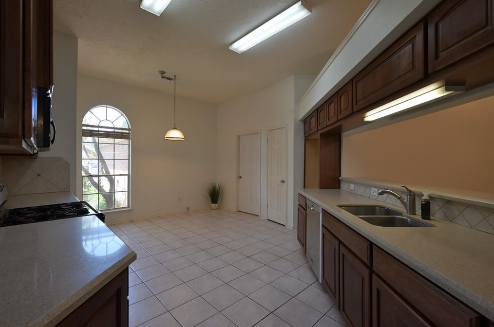 19614 Kilborne Park Ln, Spring TX 77379-6075 exterior