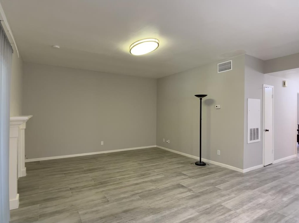 6500 Harbor Town Dr #2702, Houston, TX 77036
