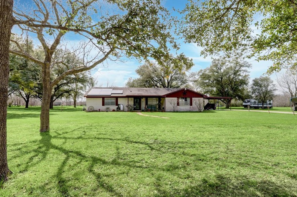 12515 Lake Rd, Bellvue, TX 77418