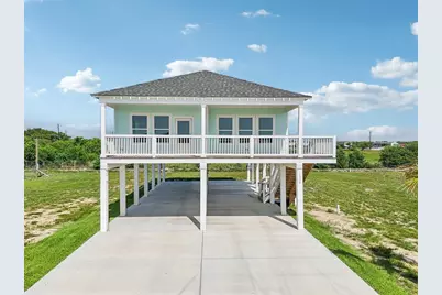 1335 Sapphire Palms Court, San Leon, TX 77539 - Photo 2