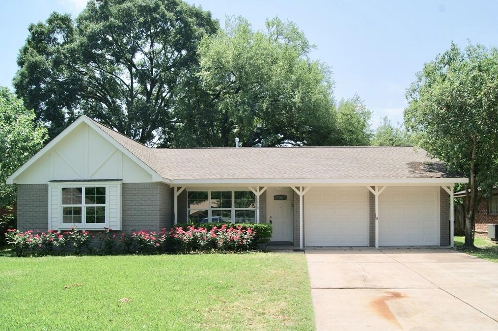 5839 Southminster Dr, Houston, TX 77035