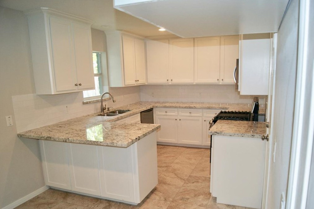 5839 Southminster Dr, Houston TX  77035-5423 exterior