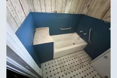 1511 37th Street, Galveston, TX 77550 - Photo 14