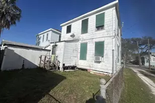 1511 37th St, Galveston, TX 77550 - Photo 18