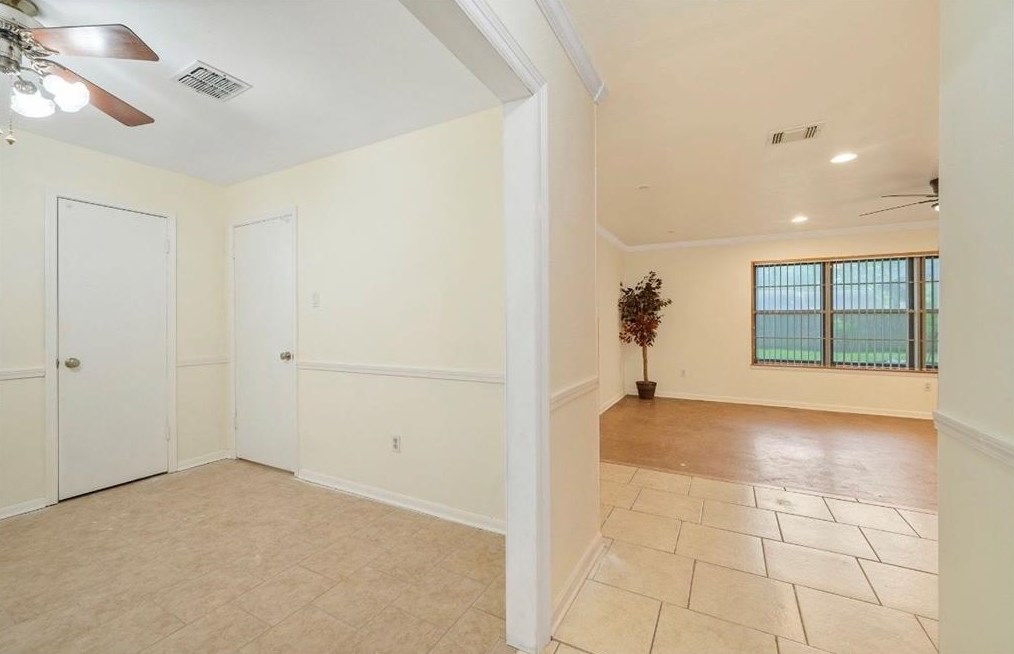 12307 Dermott Dr, Houston, TX 77065