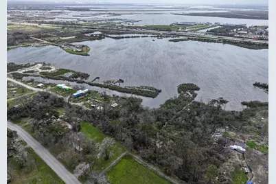 17202 Meadowbrook Drive, Channelview, TX 77530 - Photo 1