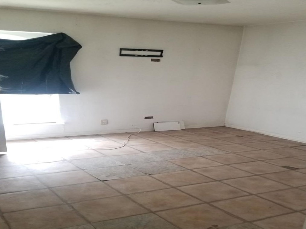 858 Marcolin St, Houston TX  77088-5108 exterior