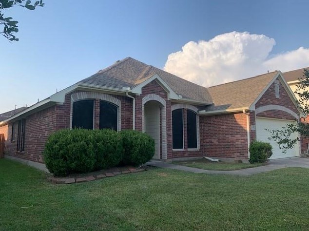 1526 Chandler Park Ln, Fresno, TX 77545