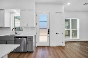 1601-308 Mustang Dr, Marble Falls, TX 78654 - Photo 2