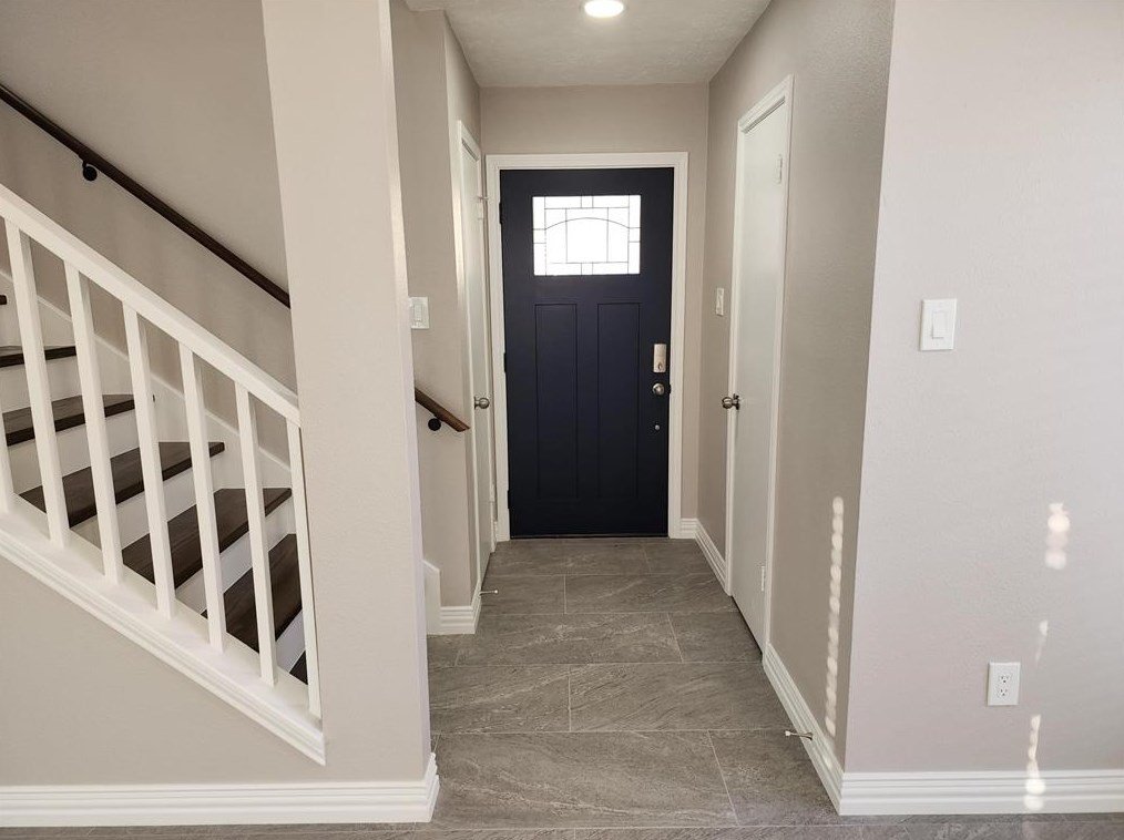 7822 Redlands Dr, Houston, TX 77040