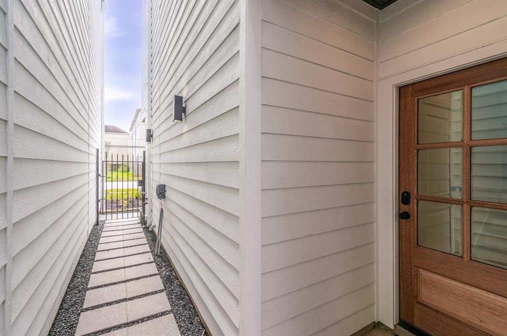 3216 St Emanuel St, Houston, TX 77004