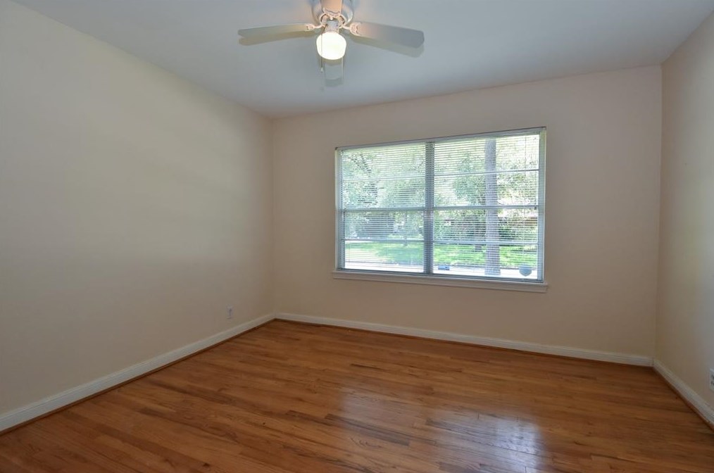 8526 Greenbush St, Houston TX  77025-3846 exterior