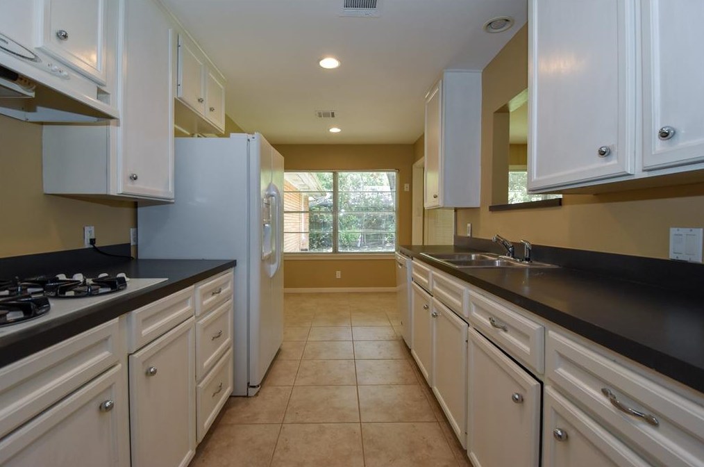 8526 Greenbush St, Houston TX  77025-3846 exterior