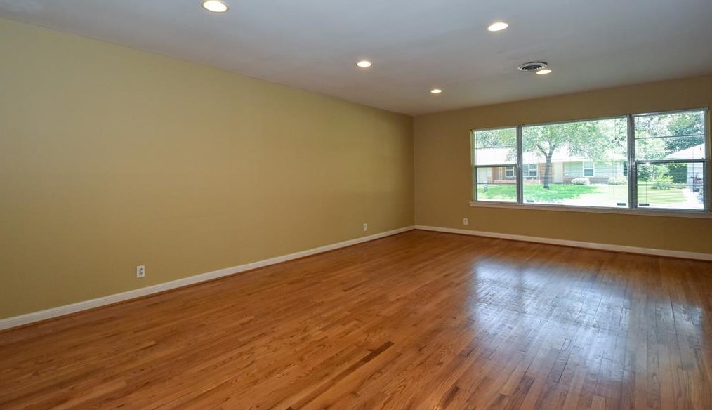 8526 Greenbush St, Houston TX  77025-3846 exterior