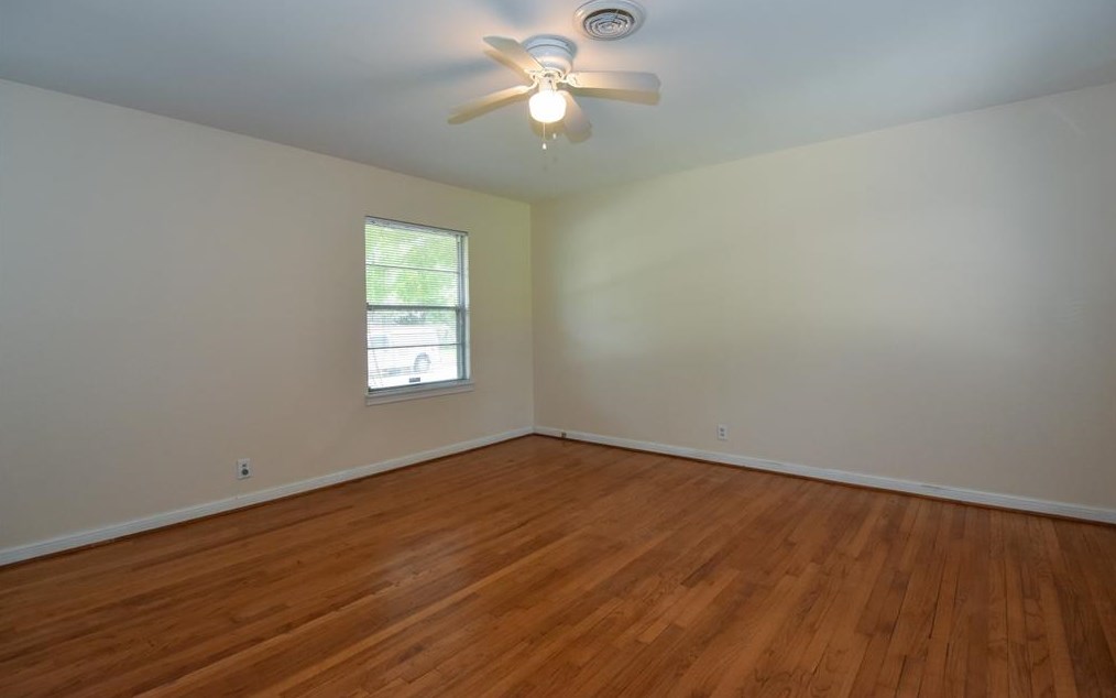 8526 Greenbush St, Houston TX  77025-3846 exterior