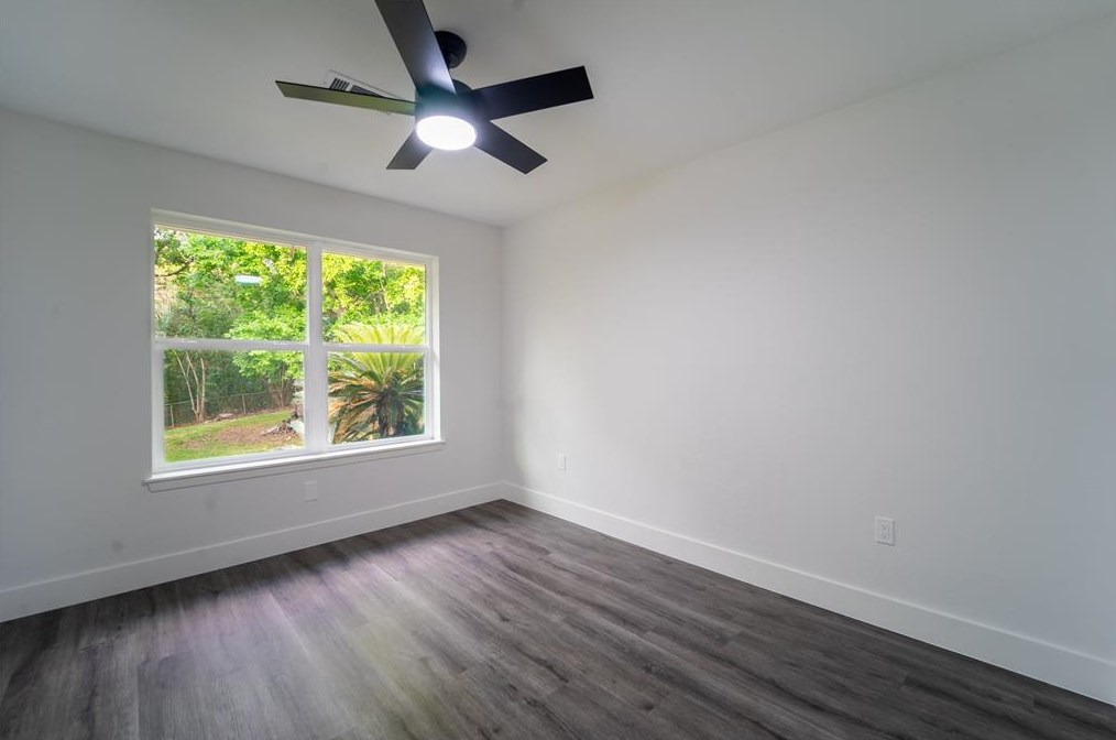 7387 Sims Dr, Houston TX  77061-2642 exterior