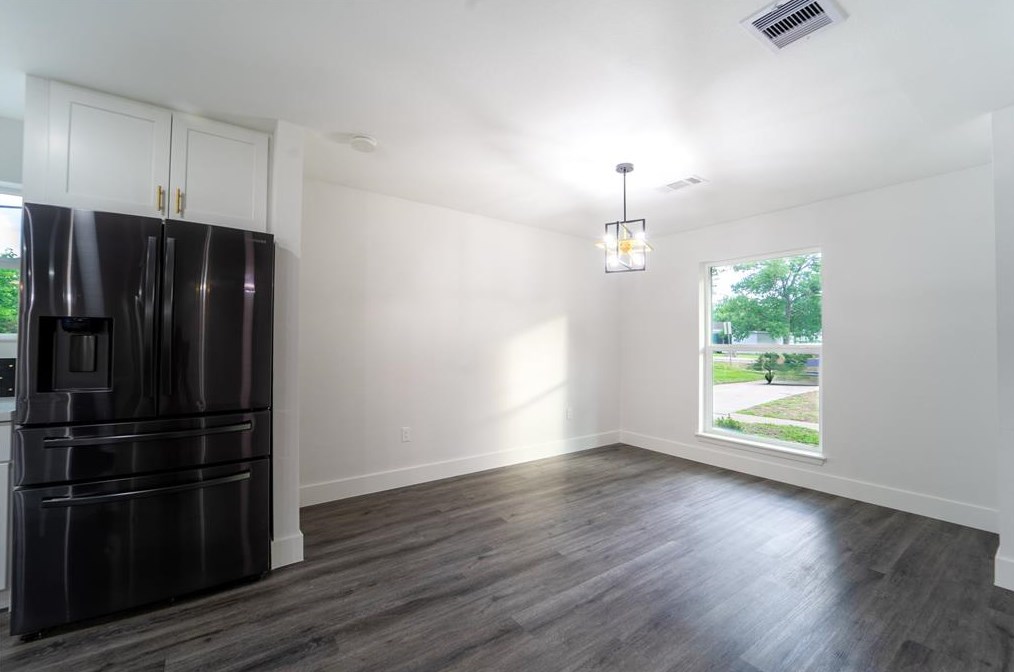 7387 Sims Dr, Houston TX  77061-2642 exterior
