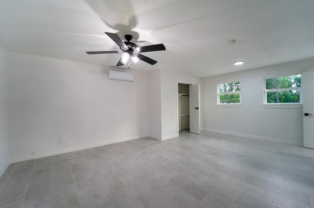 7387 Sims Dr, Houston TX  77061-2642 exterior