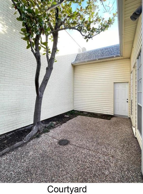 5149 Del Monte Dr, Houston TX  77056-4302 exterior