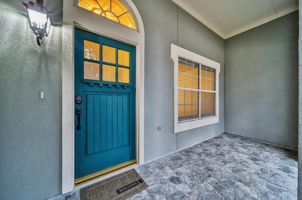5722 Valley Scene Way, Spring TX  77379-4986 exterior