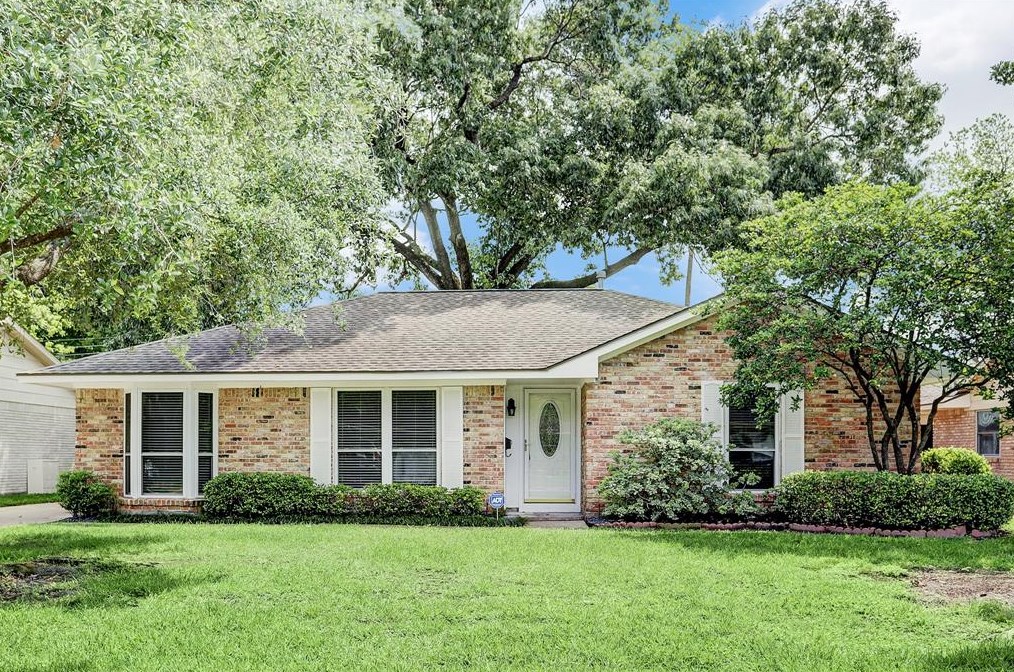 1806 Locksford St, Houston, TX 77008