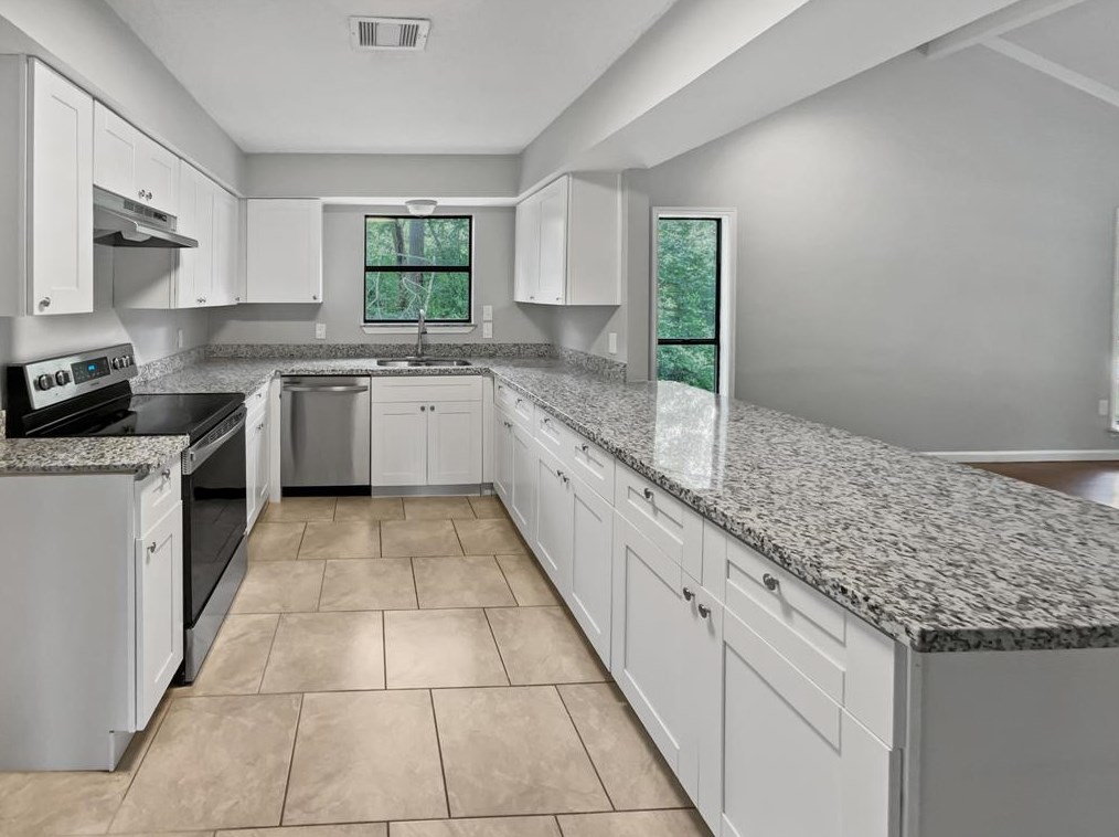 107 White Oak Dr, Roman Forest TX 77357-4224 exterior