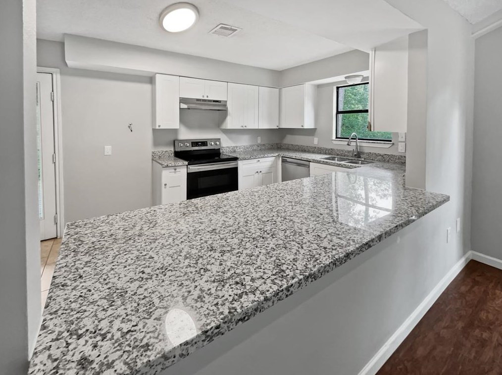 107 White Oak Dr, Roman Forest TX 77357-4224 exterior