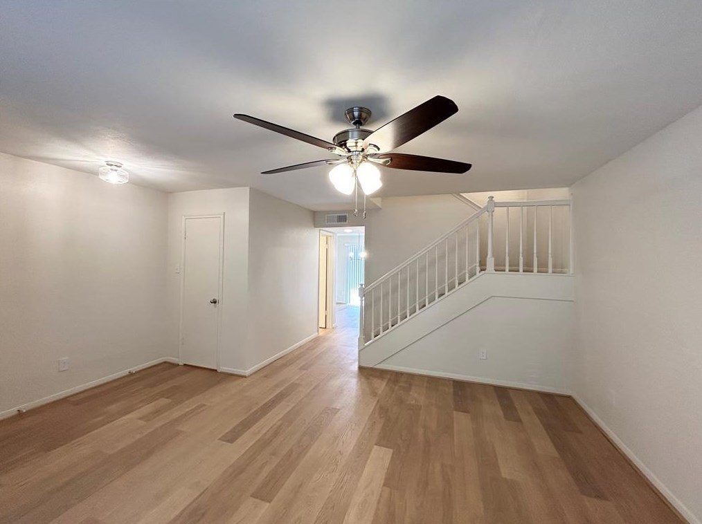 1477 Springrock Ln, Houston TX  77055-4301 exterior