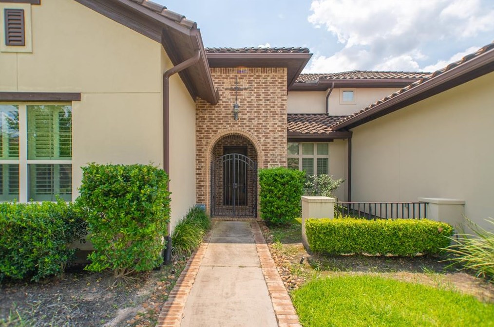 7 Freestone Stream Pl, Spring TX  77389-5131 exterior
