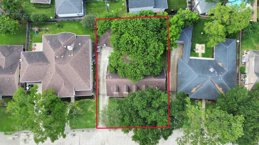 12710 Barryknoll Ln, Houston TX  77024-4005 exterior