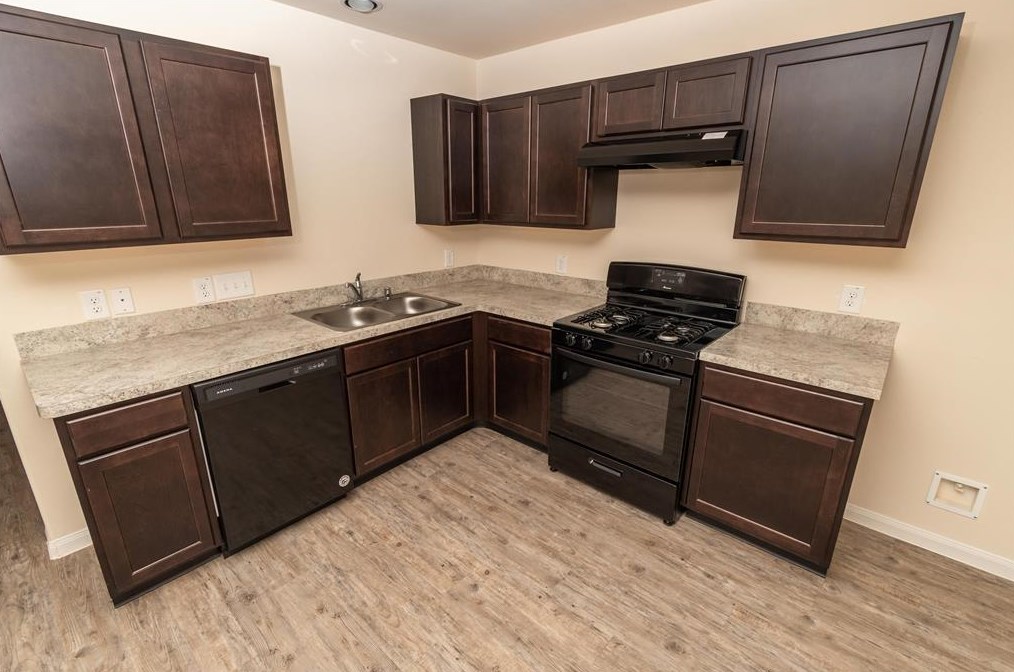 5838 Santa Bernadetta, Houston TX  77017-5987 exterior