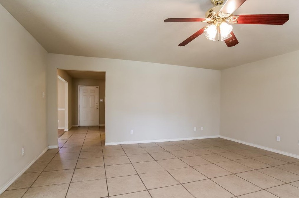 18734 Cleeve Close, Humble, TX 77346