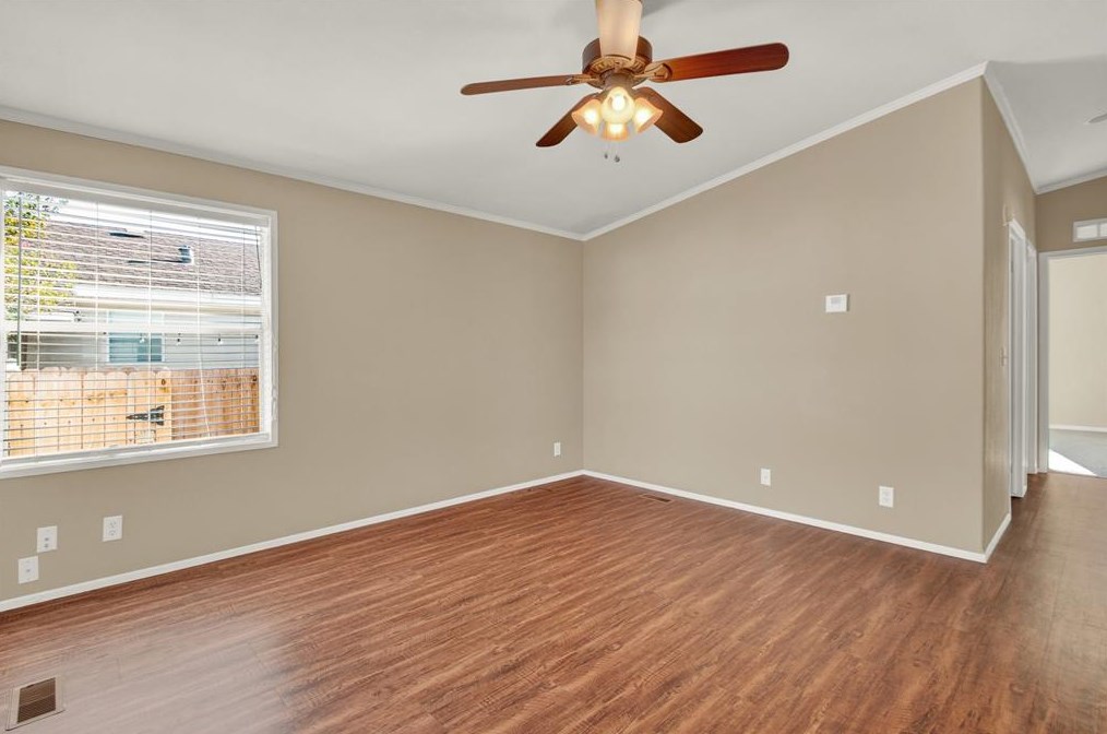 10207 Berrybriar Ln, Tomball, TX 77375
