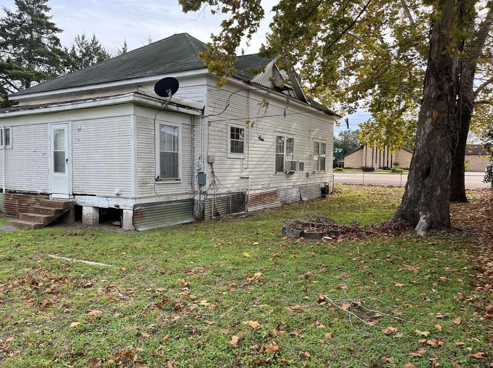 11 Smith St, Shepherd, TX 77371