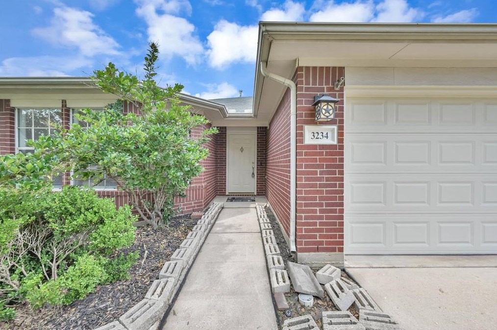 3234 Crestbridge Ln, Spring, TX 77388-5323