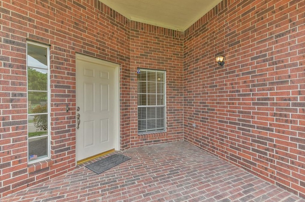 9127 Willow Crossing Dr, Houston TX  77064-5745 exterior