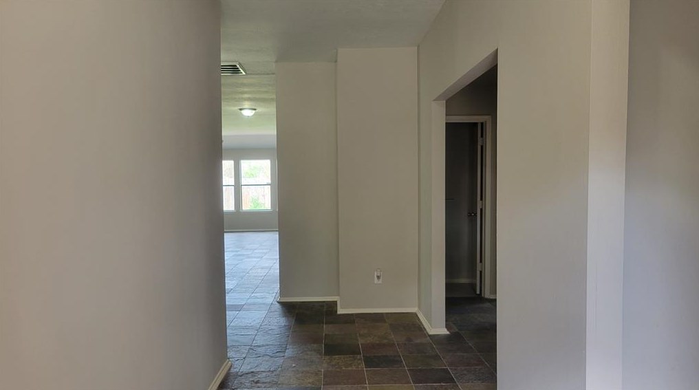 9411 Eaglewood Spring Dr, Houston, TX 77083