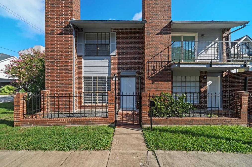 720 Willard St, Houston, TX 77006
