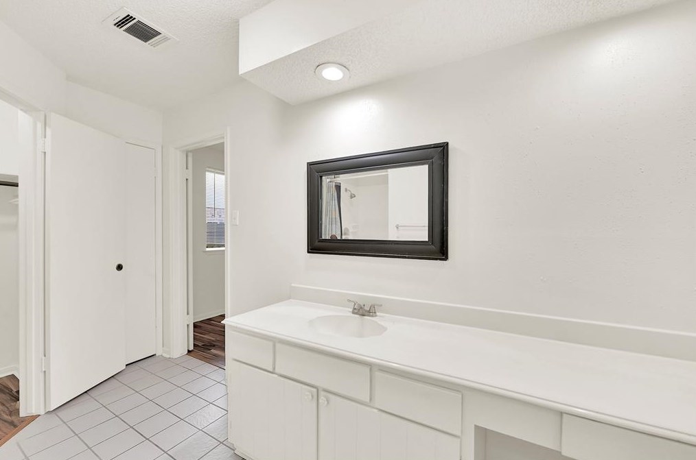 24007 Spg Briar Ln, Spring TX 77373-6344 exterior