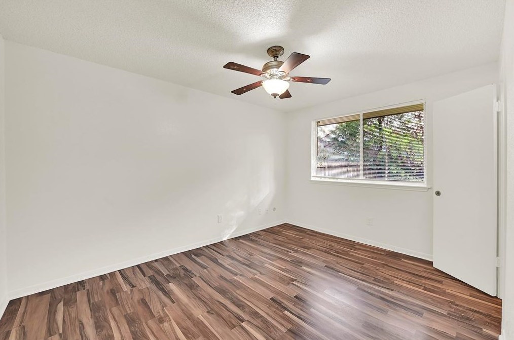 24007 Spg Briar Ln, Spring TX 77373-6344 exterior