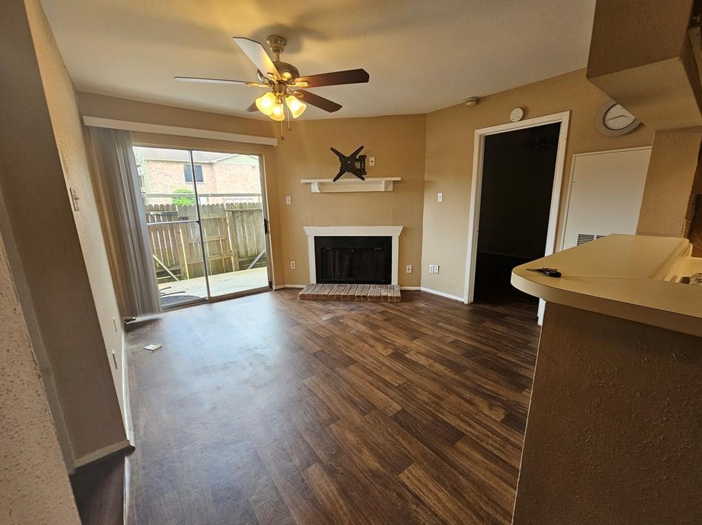 18800 Egret Bay Blvd Apt 507, Houston, TX 77058