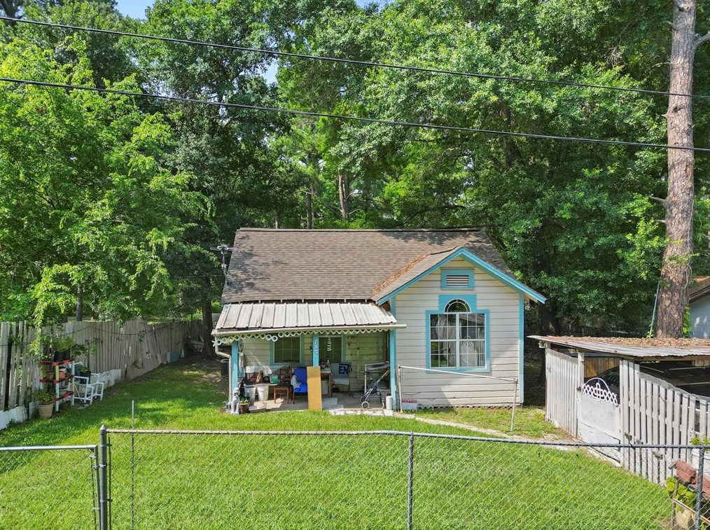 712 Thomason St, Huntsville, TX 77320-4132