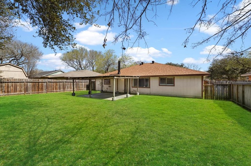 7219 Sunlight Ln, Houston TX  77095-1411 exterior