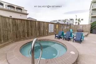 6300 Seawall Blvd, Galveston, TX 77551 - Photo 34