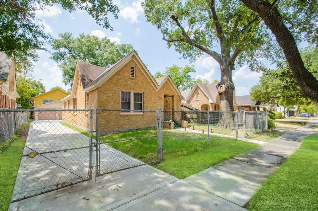 1438 Munger St, Houston TX  77023-4535 exterior