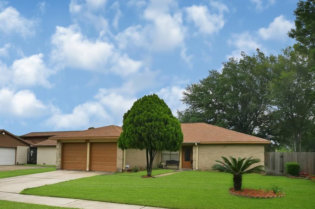 1418 Pennygent Ln, Channelview, TX 77530